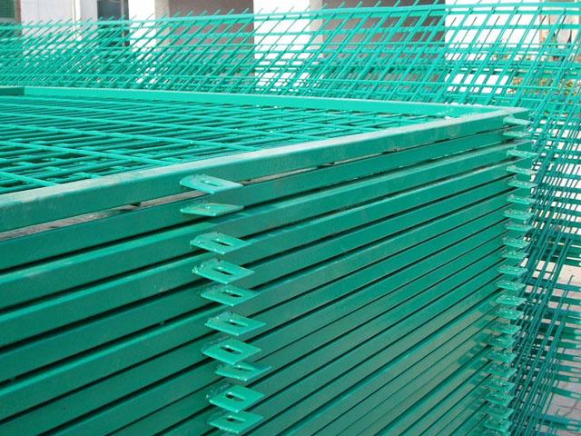 框架護(hù)欄網(wǎng)