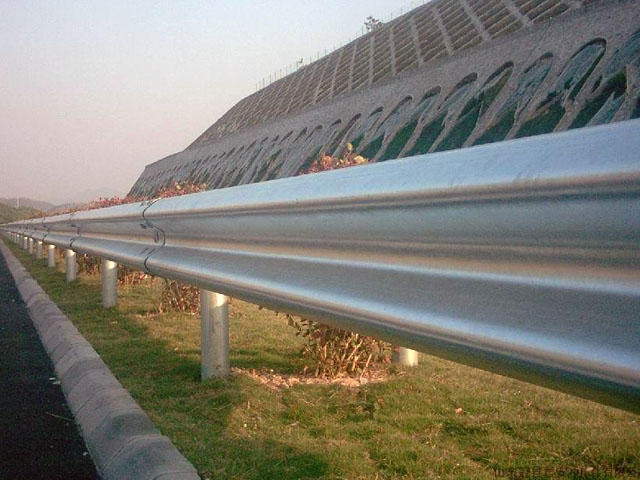 浙江高速公路護欄板