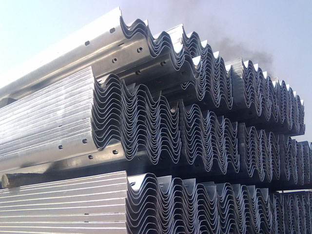 貴州三波護(hù)欄板