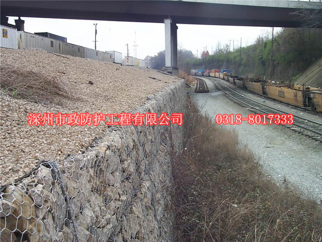 石籠網(wǎng)擋土墻