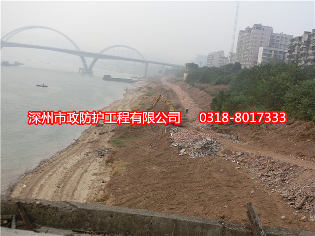 格賓石籠施工先進行清基才能進行砌筑